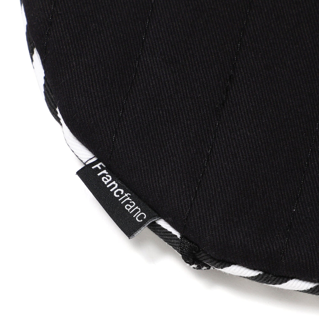 Scalloped Potholder Black