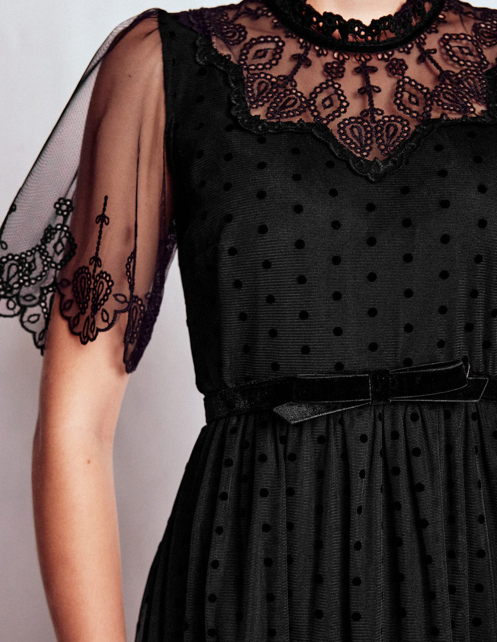 Skinny Bow Belt-Black Velvet