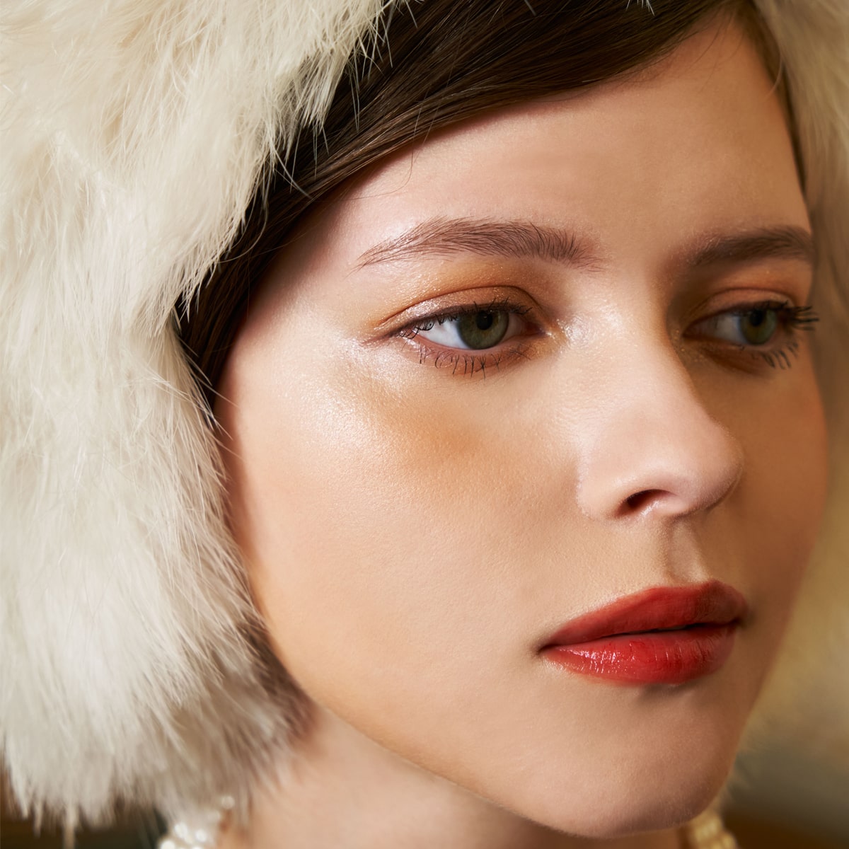 Makeup Collection 2025 – Flapper Dress (001)