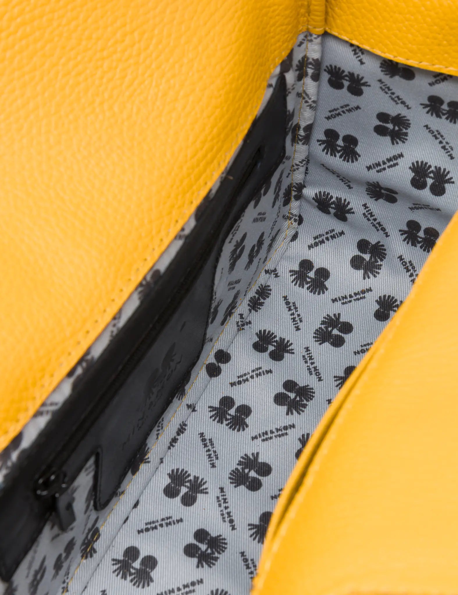 Benji Medium Crossbody Golden Glow Leather Bag - Look Up 👀