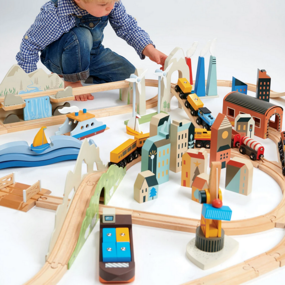 Mountain View Train Deluxe Set